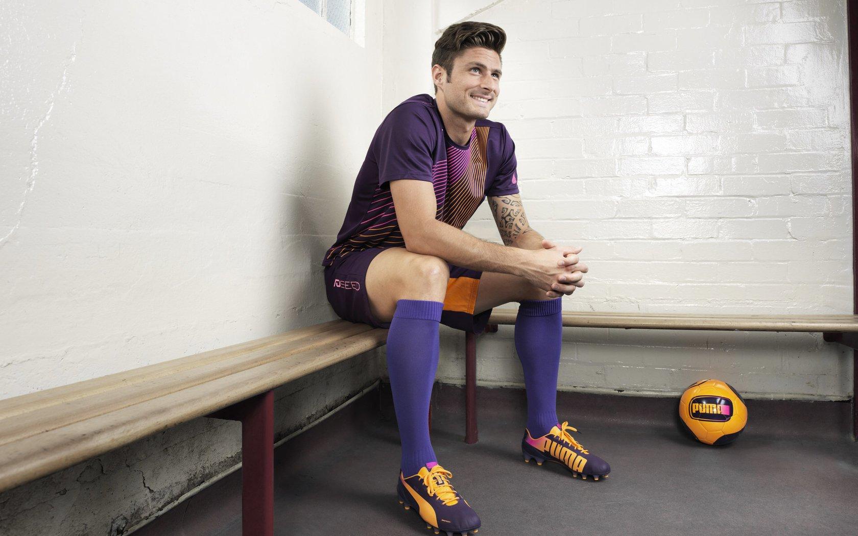 再临绝境又要翻山，雄鹿背水一战，字母哥谈笑间直面宿命对决