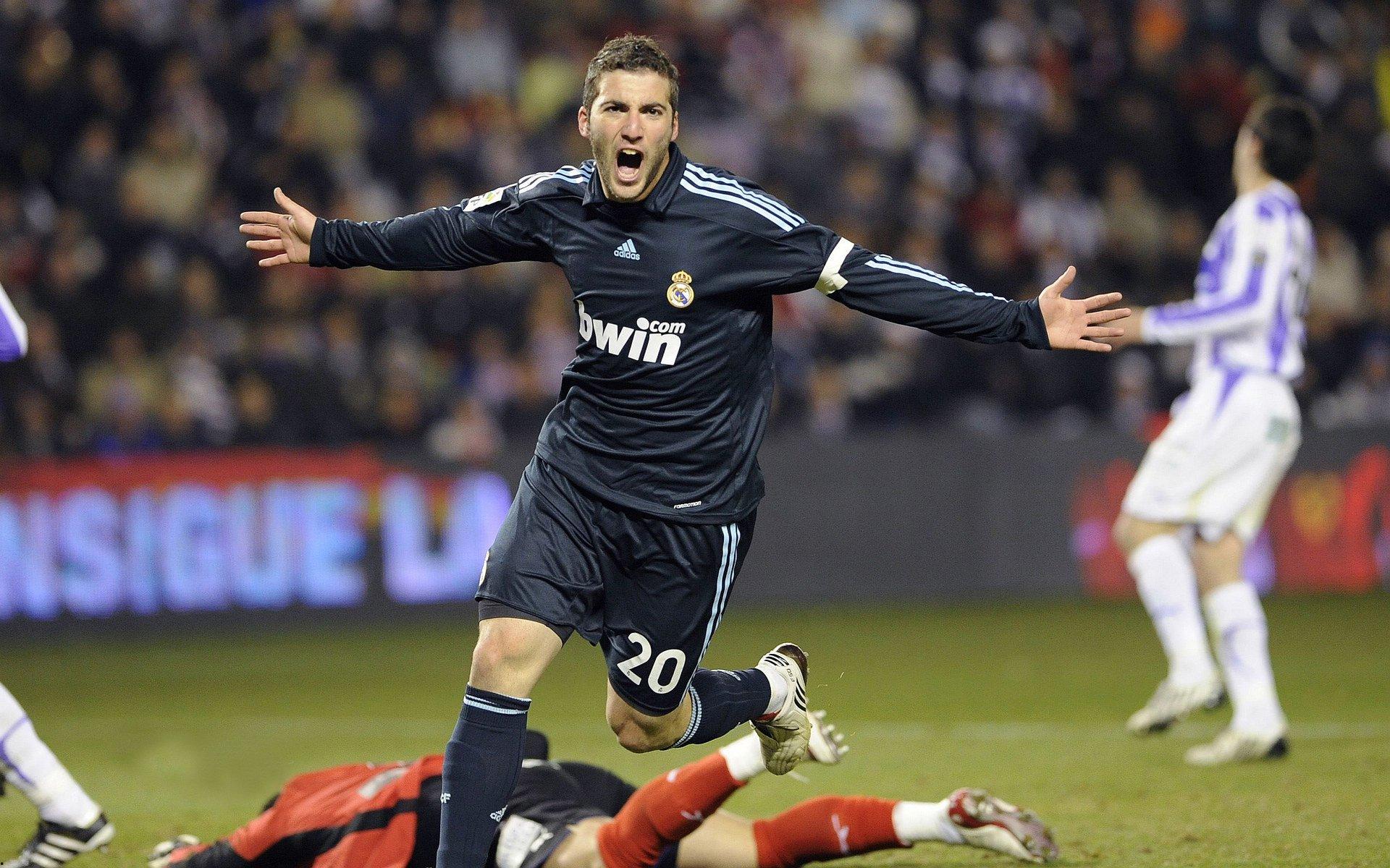 穆帅直言无需取悦球迷，现实足球非童话，信任源于球场表现